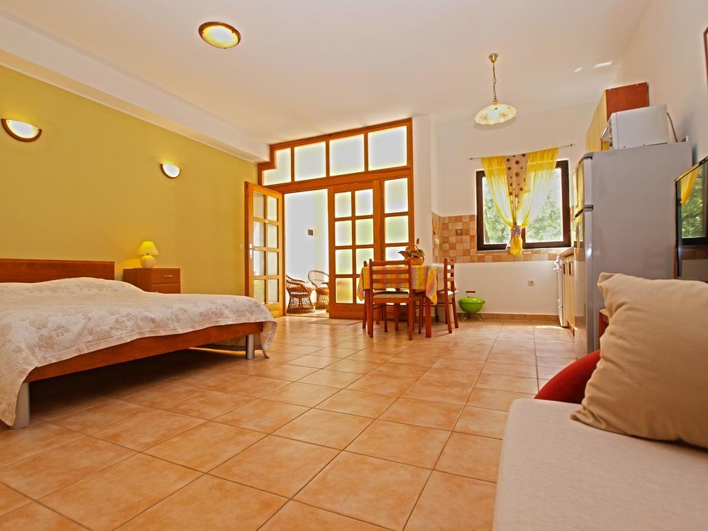 Apartments Milio 1105 Fažana Exterior foto